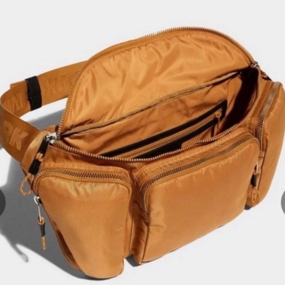 Ivy park adidas messenger bag - Picture 2 of 6